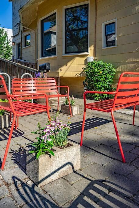 Charming 1Bd Suite In Capitol Hill - Foxglove Inn Сіетл Екстер'єр фото