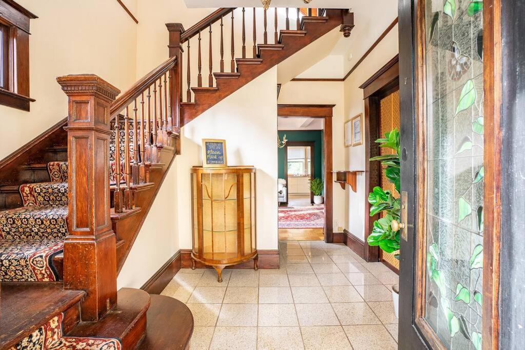 Charming 1Bd Suite In Capitol Hill - Foxglove Inn Сіетл Екстер'єр фото