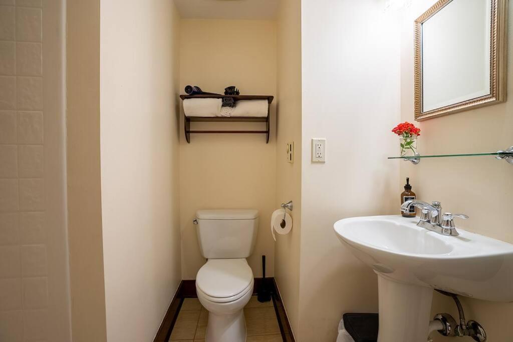 Charming 1Bd Suite In Capitol Hill - Foxglove Inn Сіетл Екстер'єр фото