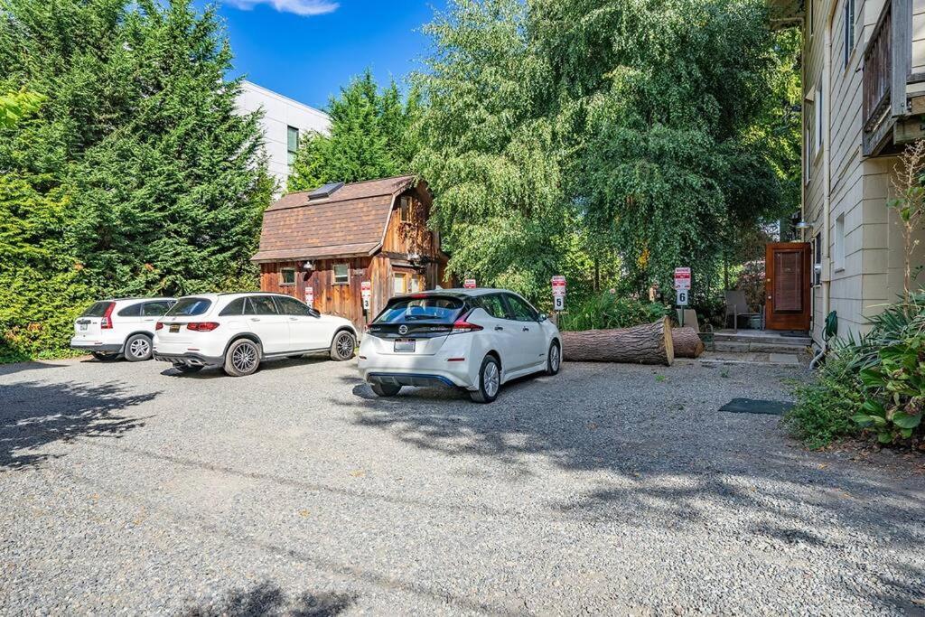 Charming 1Bd Suite In Capitol Hill - Foxglove Inn Сіетл Екстер'єр фото